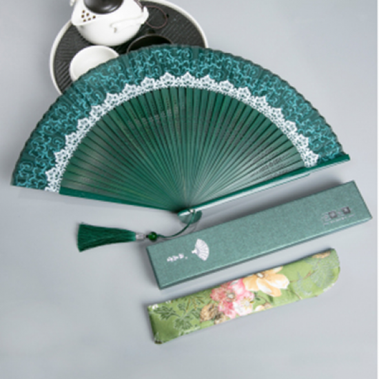 retro style Hanfu fan children's portable lace folding fan Chinese style summer portable compact tassel folding fan retro style Hanfu fan children's portable lace folding fan Chinese style summer portable compact tassel folding fan